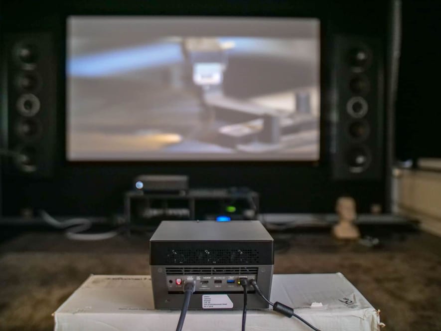 Optoma UHL 55